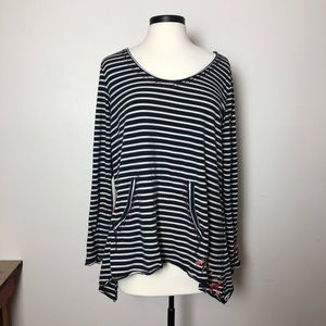 B&W Long-sleeve Top w/ Embroidered Detail